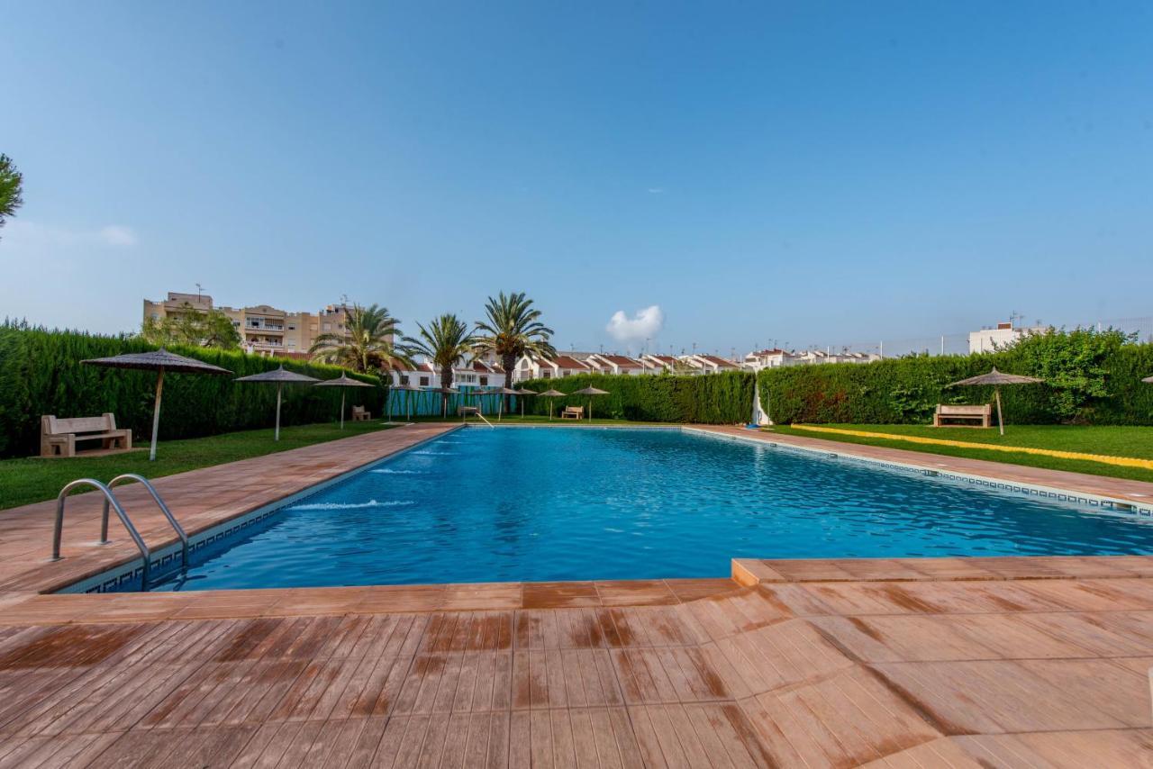 Marina Apartament Torrevieja Eksteriør bilde